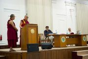 Лекция "Этика нового тысячелетия" в Делийском университете. 10 августа 2010