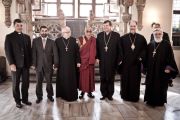 Его Святейшество Далай-лама на встрече с главами разных конфессий, Вроцлав, Польша, 23 сентября 2010 г.