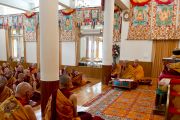 Его Святейшество Далай-лама дарует монашеские обеты, Дхарамсала, Индия, 1 октября 2010 г.