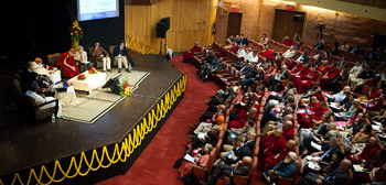 В Индии состоялась первая конференция под эгидой института «Ум и жизнь»