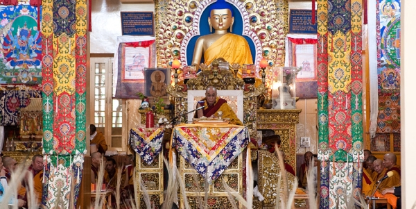 Далай-лама призвал паломников из России к любви и состраданию