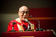 Далай-лама выступает на ежегодном собрании университета Джамия Миллия Исламия. Нью-Дели, 23 ноября 2010 г. Фото: Тензин Чойджор, ОЕСДЛ