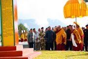 Его Святейшество Далай-лама в монастыре Мани Чокор Линг в Равангле, Сикким, Индия, 19 декабря 2010. Фото Тензин Чойджор (Офис ЕСДЛ)