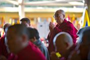 Его Святейшество Далай-лама во время молитвы в главном храме по случаю 52-й годовщины Тибетского народного восстания. Дхарамсала, Индия. 10 марта 2011