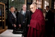 Его Святейшество Далай-лама в Музее Нобеля. Стокгольм, Швеция. 15 апреля 2011.