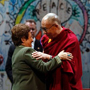 Далай-лама выступил на саммите в Ньюарке, посвященном вопросам миротворчества