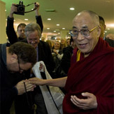 Далай-лама призвал жителей Крайстчерча «смотреть в будущее»