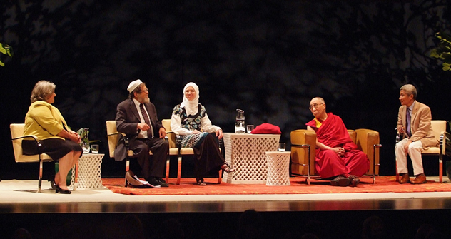 Далай-лама отметил роль религиозных лидеров в пропаганде межрелигиозной гармонии