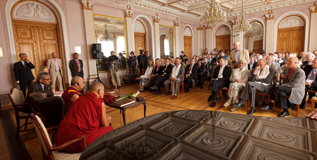 Его Святейшество Далай-лама прибыл в Финляндию
