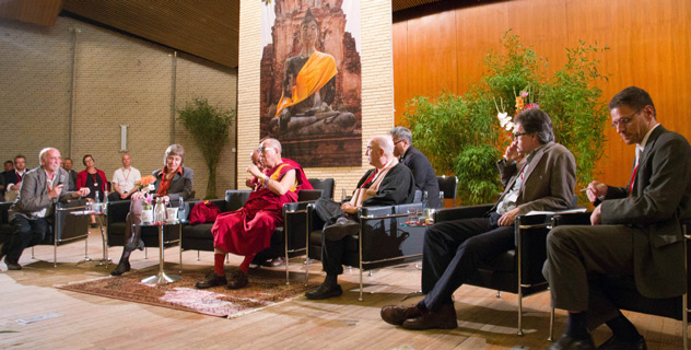 Его Святейшество Далай-лама выступил на конгрессе, посвященном вопросу сосредоточения ума