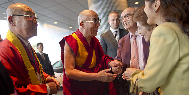 Япония приветствует Его Святейшество Далай-ламу