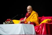 Фоторепортаж с лекции Его Святейшества Далай-ламы в Осаке