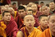 Учения Его Святейшества Далай-ламы по основополагающим буддийским трактатам для широкой публики. Улан-Батор, Монголия. 8 ноября 2011. Фото: Игорь Янчоглов
