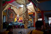 Его Святейшество Далай-лама в первый день учений по Калачакре. Бодхгая, Индия. 1 января 2012. Фото: Тензин Чойджор (офис ЕСДЛ)