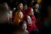 Во время учений Его Святейшества Далай-ламы по Джатакам. Дхарамсала, Индия. 8 марта 2012 г. Фото: Тензин Чойджор (Офис ЕСДЛ)