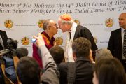 Его Святейшество Далай-лама и кардинал Шеборн на встрече с журналистами. Вена, Австрия. 27 мая 2012 г. Фото: Тензин Чойджор (Офис ЕСДЛ)