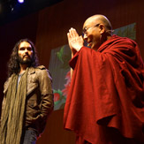 Далай-лама выступил в Манчестере перед участниками молодежного форума