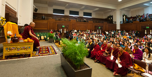 Далай-лама встретился с тибетцами, непальцами и монголами