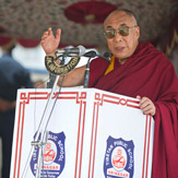 Его Святейшество Далай-лама посетил тибетскую мусульманскую общину Кашмира