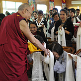 Его Святейшество Далай-лама встретился с группой из Вьетнама