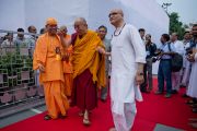 Его Святейшество Далай-лама прибыл в ашрам "Миссии Рамакришны". Дели, Индия. 11 сентября 2012 г. Фото: Тензин Чойджор (Офис ЕСДЛ)