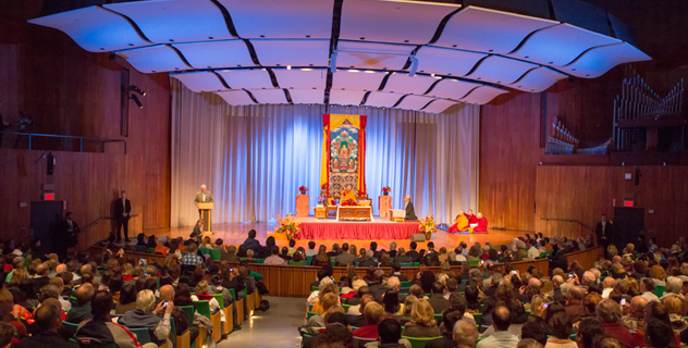 Его Святейшество Далай-лама даровал учение о срединных ступенях созерцания в Массачусетском технологическом институте