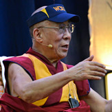 Его Святейшество Далай-лама рассказал об искусстве сострадания в университете Западного Коннектикута
