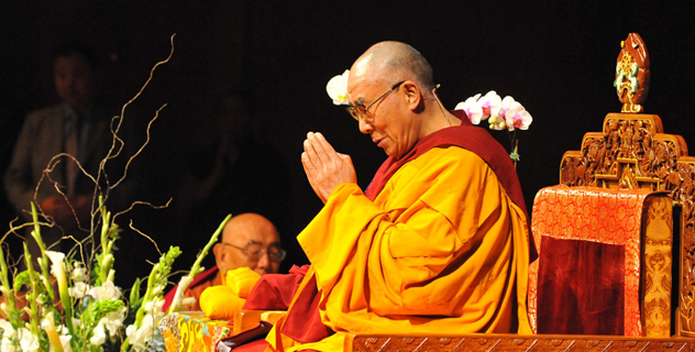Его Святейшество Далай-лама даровал учение о сути буддизма для калмыков и тибетцев, живущих в Нью-Йорке и Нью-Джерси