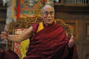 Его Святейшество Далай-лама на встрече с представителями тибетского сообщества. Миддлбери, штат Вермонт, США. 13 октября 2012 г. Фото: Sonam Zoksang