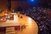 Во время учений Его Святейшества Далай-ламы в аудитории Кресге Массачусетского технологического института. Бостон, штат Массачусетс, США. 16 октября 2012 г. Форо: Crhistopher Michel