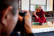 Его Святейшество Далай-лама во время встречи с журналистами. Йокогама, Япония. 5 ноября 2012 г. Фото: Office of Tibet Japan