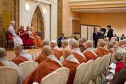 Его Святейшество Далай-лама во время встречи с группой из Кореи. Йокогама, Япония. 5 ноября 2012 г. Фото: Office of Tibet Japan