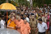 Его Святейшество Далай-лама прибыл в Сивагири Мутт. Варкала, штат Керала, Индия. 24 ноября 2012 г. Фото: Тензин Чойджор (офис ЕСДЛ)