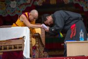 Его Святейшество Далай-лама и глава Центральной тибетской администрации Лобсанг Сенге на праздновании 23-летия вручения Далай-ламе Нобелевской премии мира. Мандгод, Индия. 10 декабря 2012 г. Фото: Тензин Чойджор (офис ЕСДЛ)