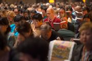 На учения Его Святейшества Далай-ламы приехали более тысячи человек из России и стран СНГ. Нью-Дели, Индия. 25 декабря 2012 г. Фото: Джереми Рассел (Офис ЕСДЛ)