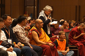 Заключительный день учений Его Святейшества Далай-ламы для россиян в Дели