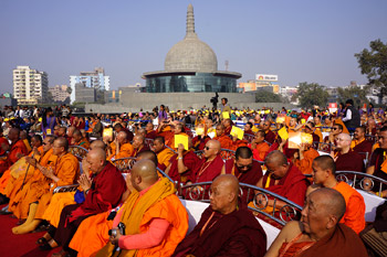 Его Святейшество Далай-лама принял участие в Международной конференции буддийской сангхи