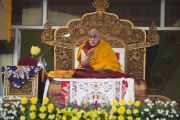 Его Святейшество Далай-лама дарует учения по тексту Шантидевы "Бодхичарья-аватара" в Сарнатхе, Индия. 8 января 2013 г. Фото: Тензин Чойджор (Офис ЕСДЛ)