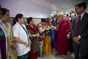 Дээрхийн Гэгээнтэн Далай Лам Бүх Энэтхэгийн Анагаах Ухааны Хүрээлэнд (БЭАУХ) айлчлав