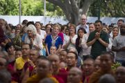 Некоторые из слушателей учений Его Святейшества Далай-ламы в парке «Будда Джаянти», организованных Тибетским домом и центром медитации «Тушита». Нью-Дели, Индия. 9 марта 2013 г. Фото: Тензин Чойджор (офис ЕСДЛ).
