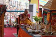 Его Святейшество Далай-лама проводит подготовительные ритуалы перед посвящением Авалокитешвары в Салугаре. Западная Бенгалия, Индия. 29 марта 2013 г. Фото: Тензин Чойджор (офис ЕСДЛ).