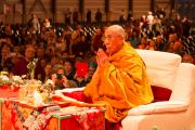 Его Святейшество Далай-лама проводит подготовительные ритуалы перед посвящением Белой Тары. Фрайбург, Швейцария. 14 апреля 2013 г. Фото: Manuel Bauer