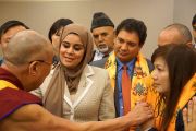 Его Святейшество Далай-лама с членами межрелигиозной группы во время посещения Колледж-Парка в штате Мэриленд, США. 7 мая 2013 г. Фото: Джереми Рассел (офис ЕСДЛ).