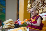 Его Святейшество Далай-лама в монастыре Сера Лачи. Билакуппе, Карнатака, Индия. 5 июля 2013 г. Фото: Тензин Чойджор (офис ЕСДЛ)