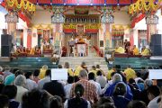 Его Святейшество Далай-лама дарует посвящение долгой жизни в тантрическом монастыре Гьюдмед. Хунсур, Карнатака, Индия. 16 июля 2013 г. Фото: Лобсанг Церинг (офис ЕСДЛ)