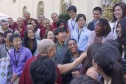 Его Святейшество Далай-лама с членами программы "Инициатива Китай-Тибет" в университете Эмори. Атланта, штат Джорджия, США. 9 октября 2013 г. Фото: Джереми Рассел (офис ЕСДЛ)