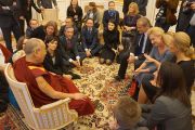 Его Святейшество Далай-лама обращается к польским парламентариям в Варшаве, Польша, 24 октября 2013 г.  Фото: Джереми Рассел (ОЕСДЛ)