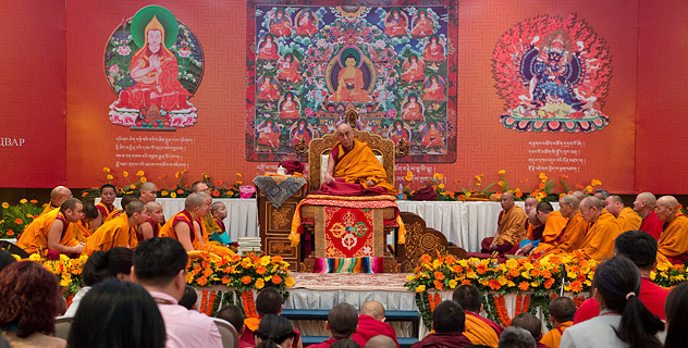 Прямая трансляция. Далай-лама. Учения для буддистов из Монголии по «Большому руководству к этапам пути пробуждения»