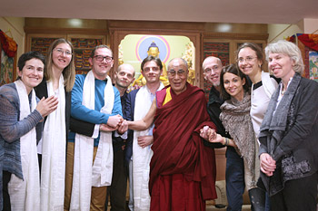 Далай-лама встретился с делегацией из Чили и c российскими журналистами