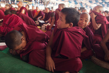 Второй день учений Далай-ламы по ламриму в монастыре Сера Чже